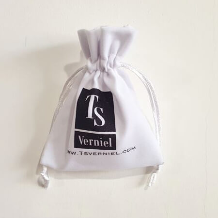 White velvet jewelry pouch custom logo 1