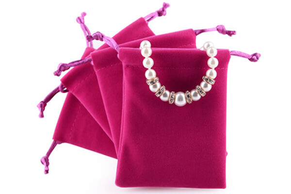 bracelet velvet pouch 2